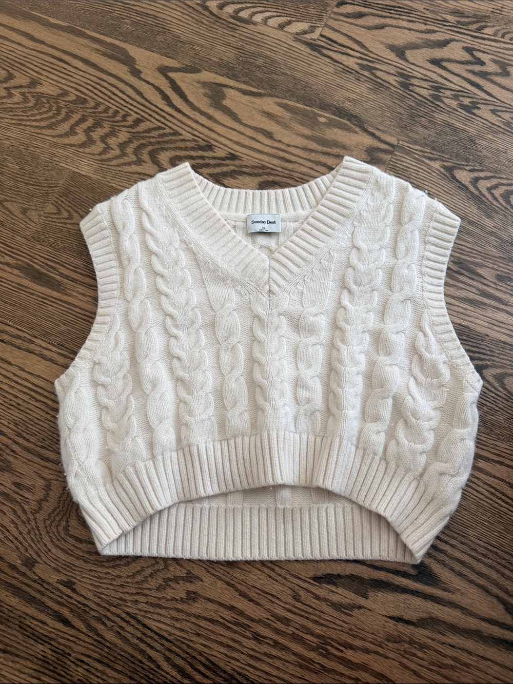Sunday Best Cream Cable-Knit V-Neck Sweater Vest